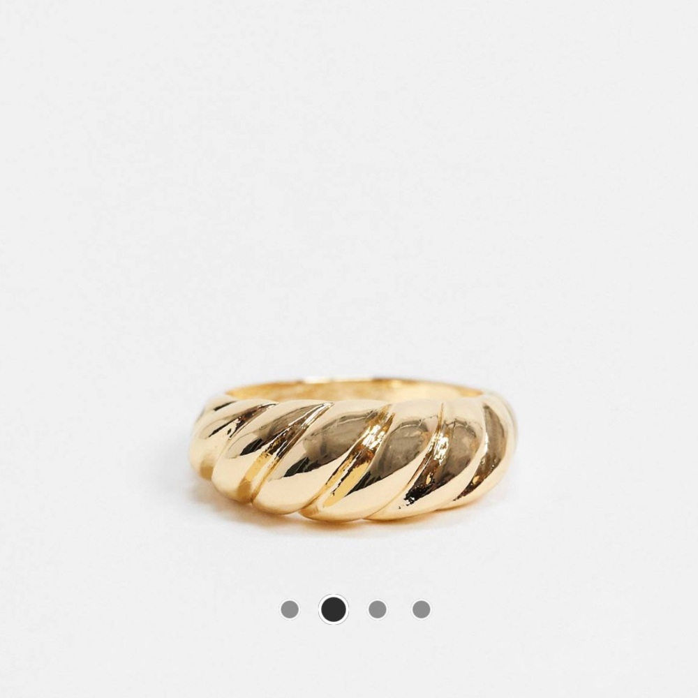 DesignB London Chunky Gold ring - asos
